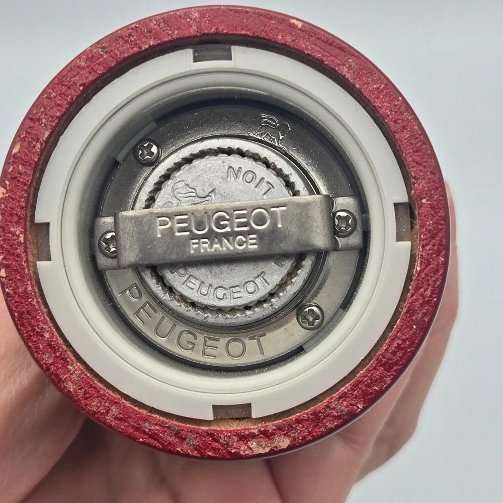 Peugeot Paris u'Select Pepper Mill Red 9